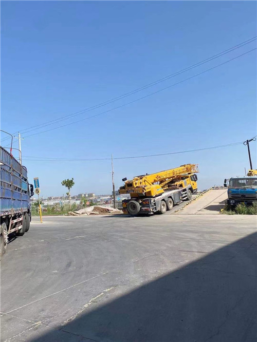 乾安县25吨吊车的租赁价格大概是多少？