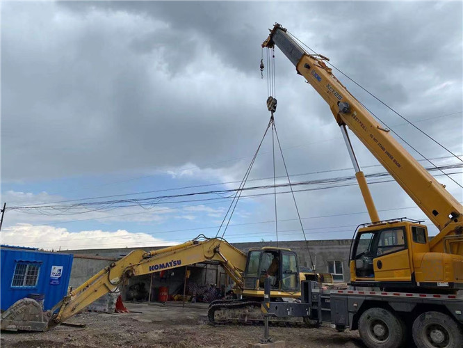 乾安县25吨吊车的工作半径是多少？